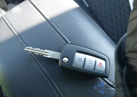 2018 Nissan Rogue S из США, поврежденный, VIN KNMAT2MV2JP518469